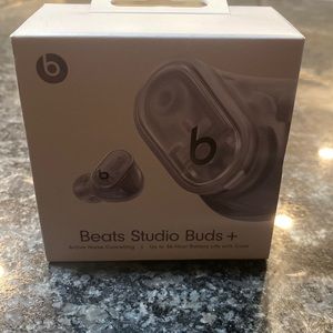 Beats Studio Buds+